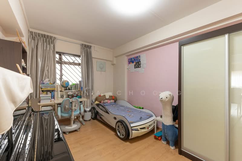 519 Jelapang Road, 519 Jelapang Road, 3 Bedrooms, 1,324 sqft, HDB Flat For Sale, by Fiona Choong, 500110192 - Bedroom - PropertyGuru.com.sg