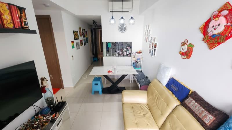 Parc Botannia, 10 Fernvale Street, 2 Bedrooms, 667 sqft, Condominium For Sale, by Aaron Lee李韋樘, 500110194 - Living Room - PropertyGuru.com.sg