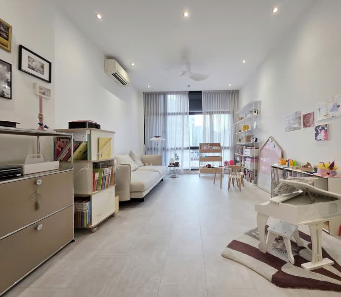 River Place, 60 Havelock Road, 2 Bedrooms, 1,033 sqft, Condominium For Sale, by Jereme Pung, 500110209 - Living Room - PropertyGuru.com.sg