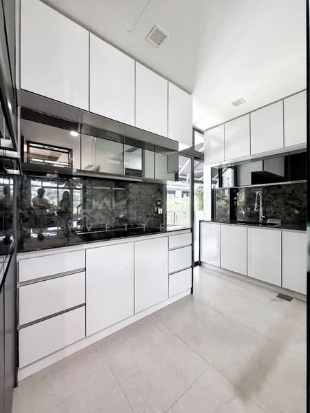 Belgravia Villas, 200 Ang Mo Kio Avenue 5, 6 Bedrooms, 3,961 sqft, Cluster House For Sale, by Yvette Lim, 500110220 - Kitchen - PropertyGuru.com.sg