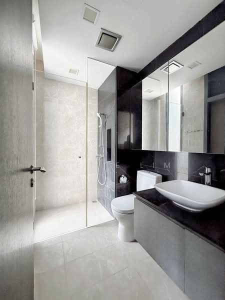 Belgravia Villas, 200 Ang Mo Kio Avenue 5, 6 Bedrooms, 3,961 sqft, Cluster House For Sale, by Yvette Lim, 500110220 - Bathroom - PropertyGuru.com.sg