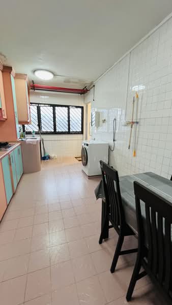 443 Ang Mo Kio Avenue 10, 443 Ang Mo Kio Avenue 10, 2 Bedrooms, 721 sqft, HDB Flat For Rent, by Adeline Chin, 500110225 - Kitchen - PropertyGuru.com.sg