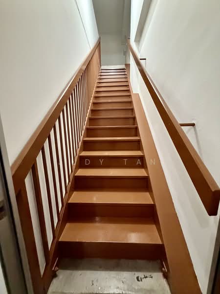 119 Aljunied Avenue 2, 119 Aljunied Avenue 2, 3 Bedrooms, 926 sqft, HDB Flat For Rent, by Judy Tan, 500110227 - exclusive access to stairway - PropertyGuru.com.sg