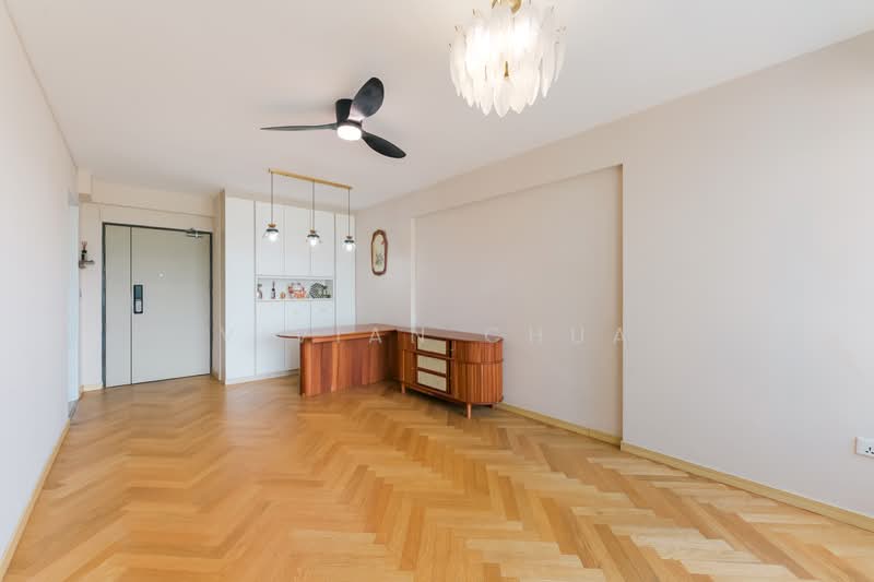 28 Ghim Moh Link, 28 Ghim Moh Link, 3 Bedrooms, 990 sqft, HDB Flat For Sale, by Vivian Chua, 500110233 - Living Room - PropertyGuru.com.sg