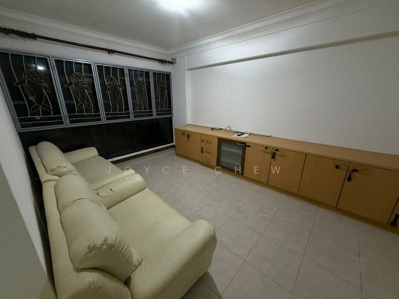 403A Fernvale Lane, 403A Fernvale Lane, 3 Bedrooms, 1,011 sqft, HDB Flat For Sale, by Joyce Chew, 500110238 - Living Room - PropertyGuru.com.sg