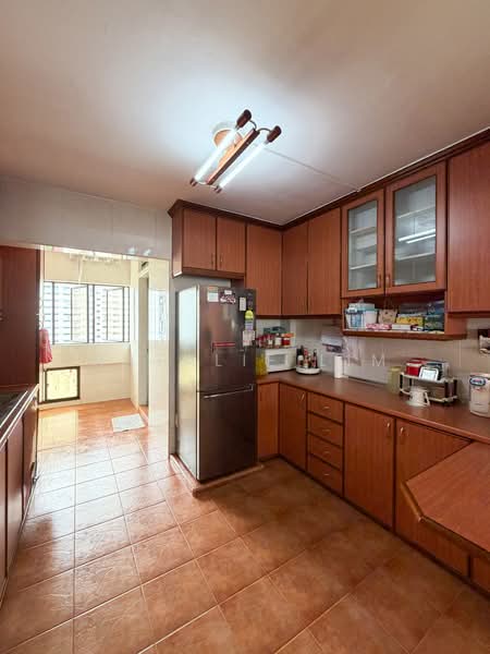 365 Corporation Drive, 365 Corporation Drive, 3 Bedrooms, 1,097 sqft, HDB Flat For Sale, by Natalie Lim, 500110251 - Kitchen - PropertyGuru.com.sg