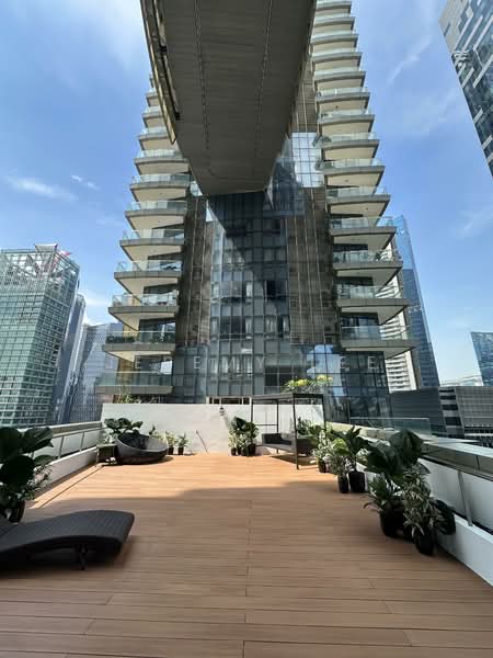 One Shenton, 1 Shenton Way, 4 Bedrooms, 6,674 sqft, Condominium For Sale, by Jeremy Lee, 500110253 - Balcony - PropertyGuru.com.sg