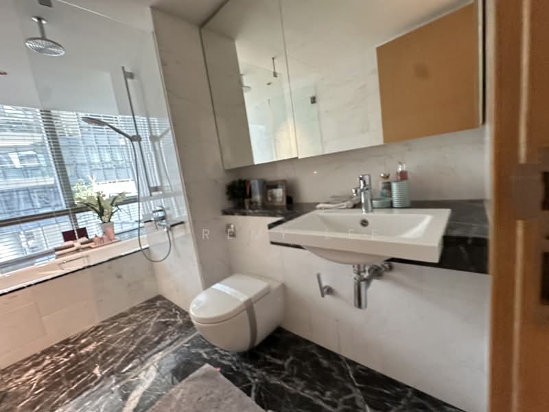 One Shenton, 1 Shenton Way, 4 Bedrooms, 6,674 sqft, Condominium For Sale, by Jeremy Lee, 500110253 - Bathroom - PropertyGuru.com.sg