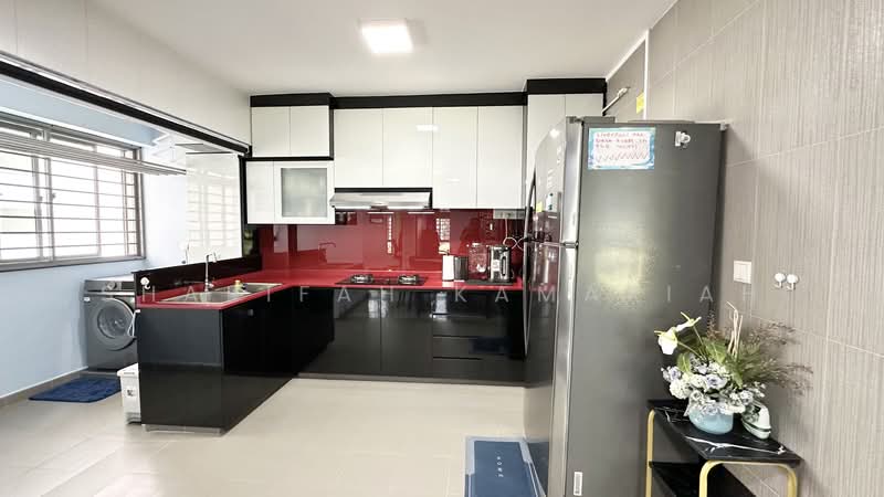 316B Punggol Way, 316B Punggol Way, 3 Bedrooms, 1,001 sqft, HDB Flat For Sale, by Sharifah Kamariah, 500110270 - Kitchen - PropertyGuru.com.sg