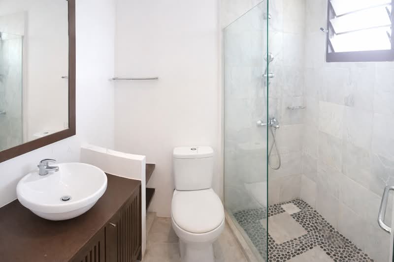 131B Kim Tian Road, 131B Kim Tian Road, 3 Bedrooms, 980 sqft, HDB Flat For Sale, by Jackson Tan  陈涣乐, 500110271 - Bathroom - PropertyGuru.com.sg