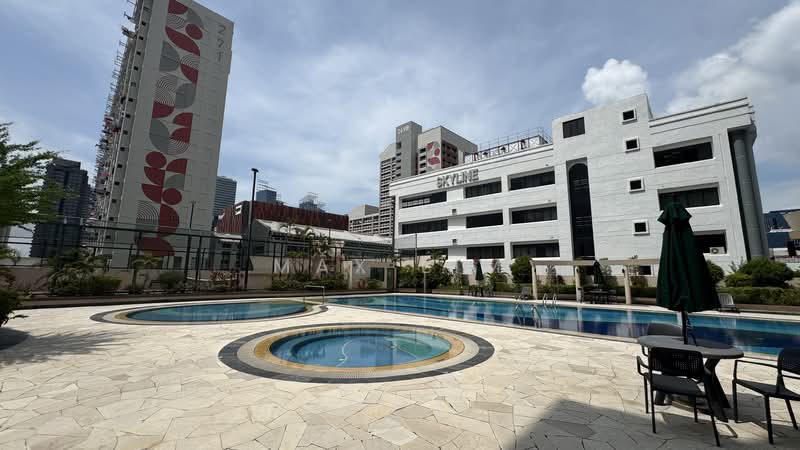 The Bencoolen, 180A Bencoolen Street, 2 Bedrooms, 883 sqft, Apartment For Rent, by Max Lim, 500110275 - Pool - PropertyGuru.com.sg