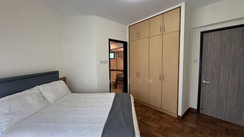 The Bencoolen, 180A Bencoolen Street, 2 Bedrooms, 883 sqft, Apartment For Rent, by Max Lim, 500110275 - Master Bedroom - PropertyGuru.com.sg