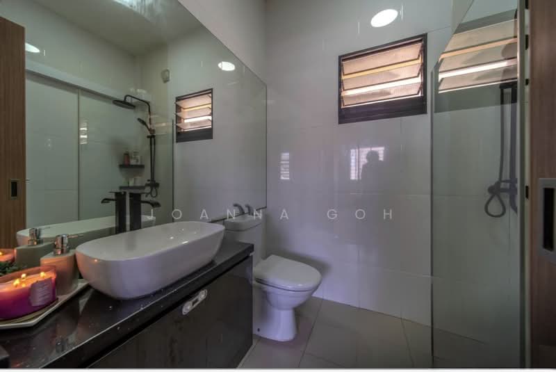 467B Bukit Batok West Avenue 9, 467B Bukit Batok West Avenue 9, 3 Bedrooms, 1,001 sqft, HDB Flat For Sale, by Joanna Goh, 500110280 - Bathroom - PropertyGuru.com.sg