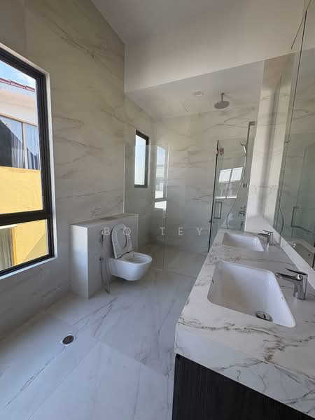 3J East Coast Ave, , 5 Bedrooms, 5,877 sqft, Corner Terrace For Rent, by BQ Tey, 500110301 - Bathroom - PropertyGuru.com.sg