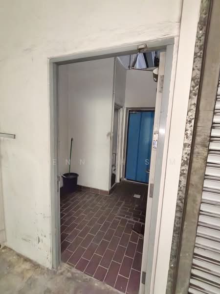 Jurong Food Hub, 15 Jalan Tepong, 2,594 sqft, Factory / Workshop (B2) For Rent, by KENNETH SIM, 500110302 - Side door to attached toilet and Exit - CommercialGuru.com.sg