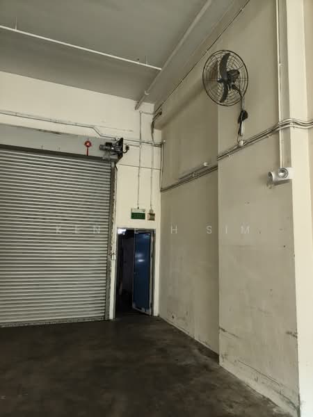 Jurong Food Hub, 15 Jalan Tepong, 2,594 sqft, Factory / Workshop (B2) For Rent, by KENNETH SIM, 500110302 - Wide frontage good interior - CommercialGuru.com.sg