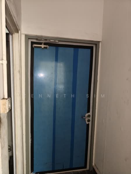 Jurong Food Hub, 15 Jalan Tepong, 2,594 sqft, Factory / Workshop (B2) For Rent, by KENNETH SIM, 500110302 - Side Entrance / Exit - CommercialGuru.com.sg
