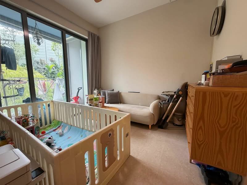 Skies Miltonia, 23 Miltonia Close, 2 Bedrooms, 721 sqft, Condominium For Sale, by Kelly Lin, 500110316 - Living Room - PropertyGuru.com.sg