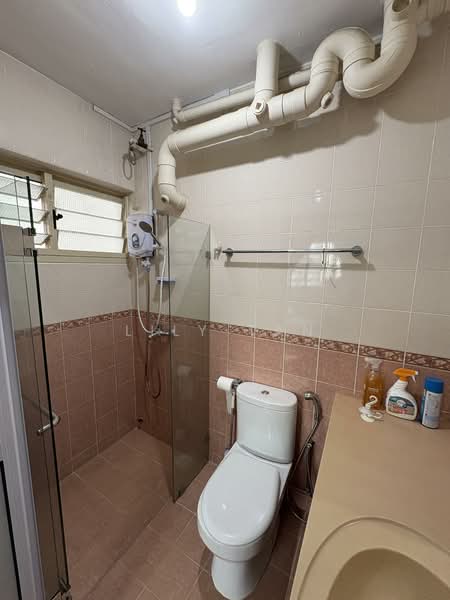 181 Jelebu Road, 181 Jelebu Road, 3 Bedrooms, 1,012 sqft, HDB Flat For Sale, by Lily Tan, 500110318 - Bathroom - PropertyGuru.com.sg