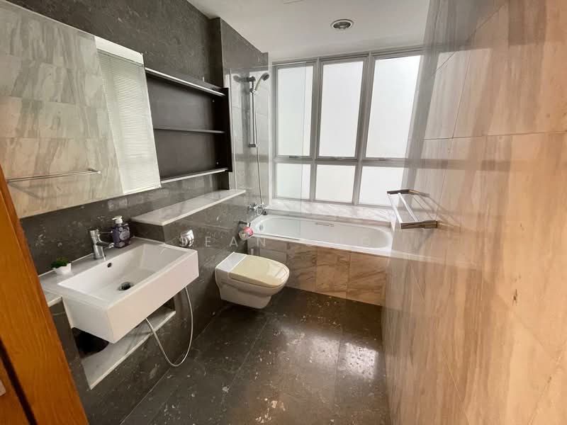 The Parc Condominium, 7 West Coast Walk, Room Rental, 180 sqft, Condominium For Rent, by Sean Ong, 500110319 - Bathroom - PropertyGuru.com.sg