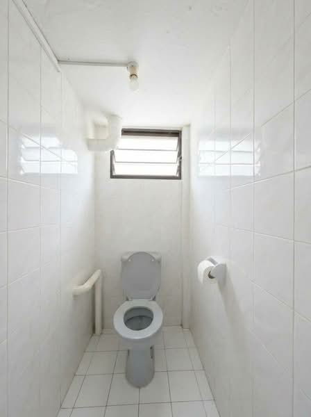128 Bukit Merah View, 128 Bukit Merah View, 2 Bedrooms, 699 sqft, HDB Flat For Sale, by Yvette Lim, 500110331 - Bathroom - PropertyGuru.com.sg