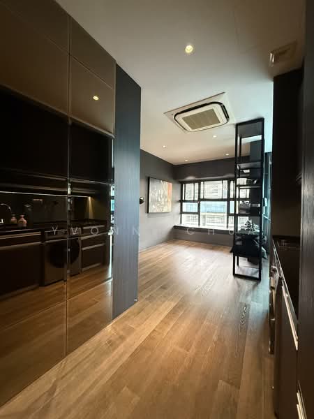 RV Edge, 2 Shanghai Road, 2 Bedrooms, 1,066 sqft, Condominium For Sale, by Yvonne Chua, 500110333 - Interior - PropertyGuru.com.sg