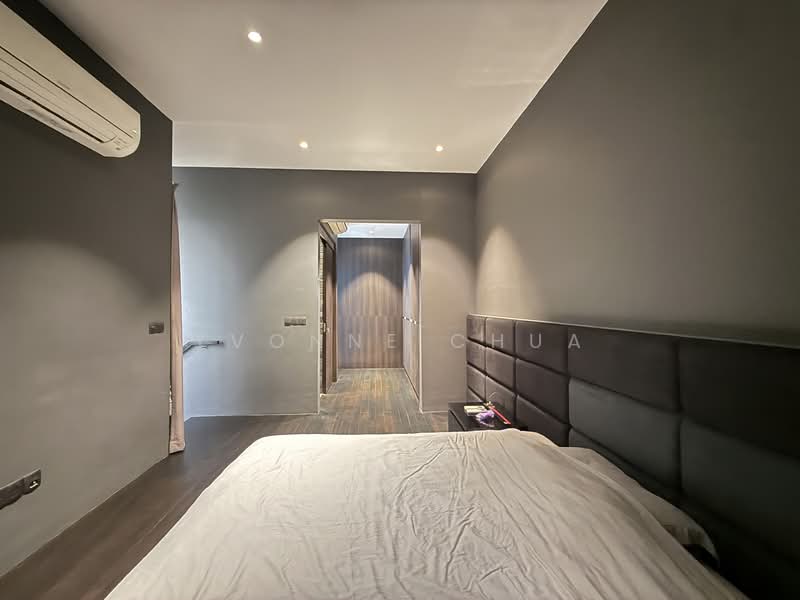 RV Edge, 2 Shanghai Road, 2 Bedrooms, 1,066 sqft, Condominium For Sale, by Yvonne Chua, 500110333 - Bedroom - PropertyGuru.com.sg