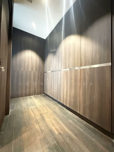 RV Edge, 2 Shanghai Road, 2 Bedrooms, 1,066 sqft, Condominium For Sale, by Yvonne Chua, 500110333 - Interior - PropertyGuru.com.sg