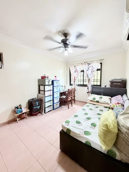 787D Woodlands Crescent, 787D Woodlands Crescent, 3 Bedrooms, 1,313 sqft, HDB Flat For Sale, by Nona Kirana, 500110343 - Bedroom - PropertyGuru.com.sg