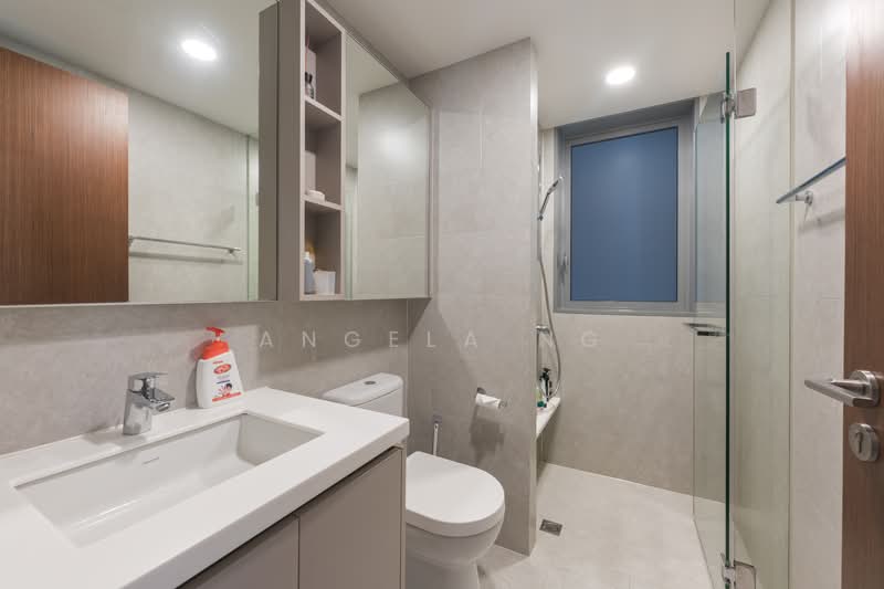 The Visionaire, 172 Canberra Drive, 3 Bedrooms, 980 sqft, Executive Condominium For Sale, by Angela Ng, 500110346 - Bathroom - PropertyGuru.com.sg