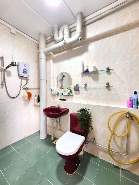 643 Woodlands Ring Road, 643 Woodlands Ring Road, 3 Bedrooms, 1,087 sqft, HDB Flat For Sale, by Shon Foong, 500110359 - Bathroom - PropertyGuru.com.sg