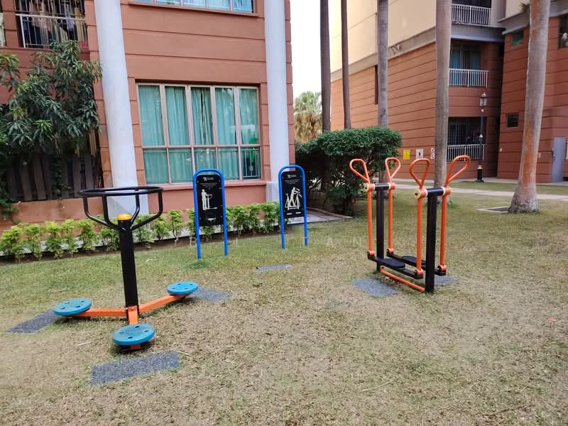 Astoria Park, 34 Lorong Mydin, 3 Bedrooms, 1,195 sqft, Condominium For Rent, by B.L. Tan, 500110371 - Exterior - PropertyGuru.com.sg