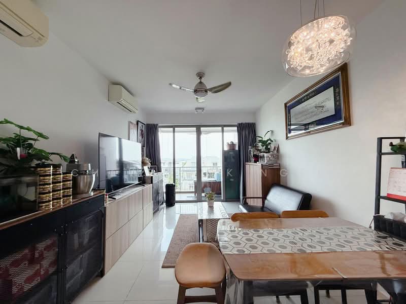 Ripple Bay, 10 Pasir Ris Link, 2 Bedrooms, 764 sqft, Condominium For Rent, by Chew Hock Ngee, 500110372 - Living Room - PropertyGuru.com.sg