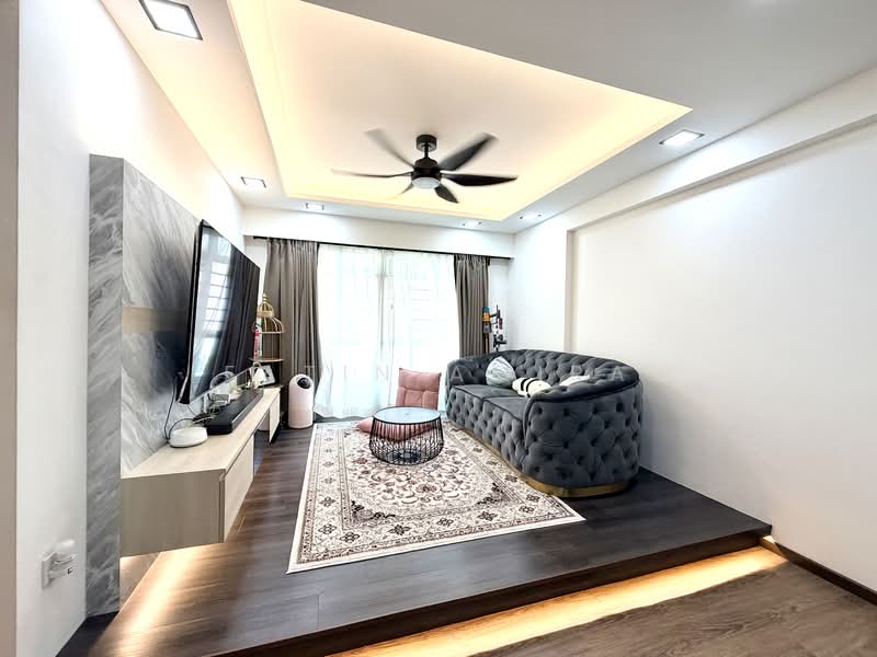 489D Choa Chu Kang Avenue 5, 489D Choa Chu Kang Avenue 5, 3 Bedrooms, 1,001 sqft, HDB Flat For Sale, by Fatin Amira, 500110373 - Living Room - PropertyGuru.com.sg