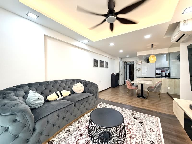 489D Choa Chu Kang Avenue 5, 489D Choa Chu Kang Avenue 5, 3 Bedrooms, 1,001 sqft, HDB Flat For Sale, by Fatin Amira, 500110373 - Living Room - PropertyGuru.com.sg