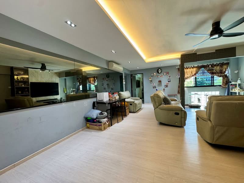 667D Jurong West Street 65, 667D Jurong West Street 65, 3 Bedrooms, 1,184 sqft, HDB Flat For Sale, by Keslyn Chai, 500110376 - Living Room - PropertyGuru.com.sg