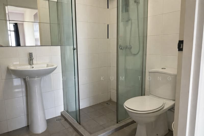 213B Punggol Walk, 213B Punggol Walk, 3 Bedrooms, 1,216 sqft, HDB Flat For Sale, by Ben Woo Kum Tong, 500110380 - Bathroom - PropertyGuru.com.sg