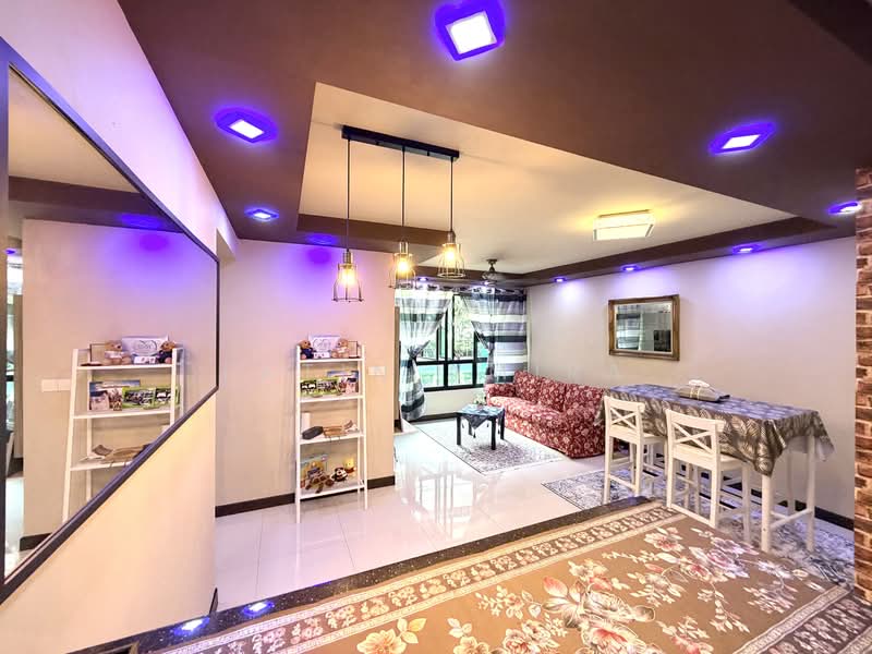 120B Punggol Edge, 120B Edgedale Plains, 3 Bedrooms, 1,001 sqft, HDB Flat For Sale, by Fatin Amira, 500110387 - Living Room - PropertyGuru.com.sg