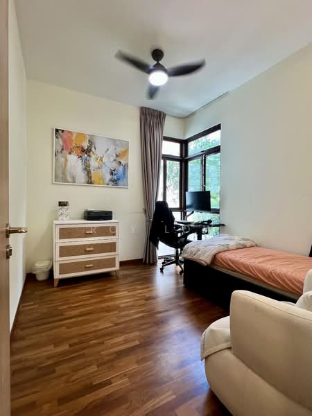 Varsity Park Condominium, 34 West Coast Road, 4 Bedrooms, 1,528 sqft, Condominium For Sale, by Roy Low, 500110391 - Bedroom - PropertyGuru.com.sg