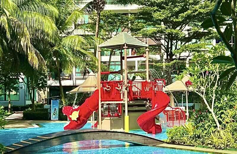 Varsity Park Condominium, 34 West Coast Road, 4 Bedrooms, 1,528 sqft, Condominium For Sale, by Roy Low, 500110391 - Pool - PropertyGuru.com.sg