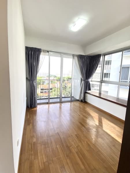 The Parc Condominium, 3 West Coast Walk, 3 Bedrooms, 1,421 sqft, Condominium For Rent, by Jade Ang, 500110398 - Balcony - PropertyGuru.com.sg