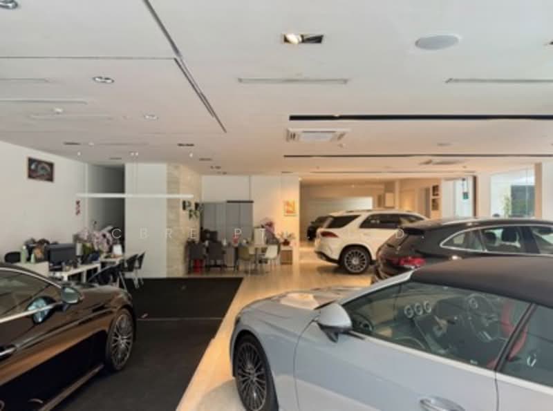Leng Kee Showroom, , 6,223 sqft, Light Industrial (B1) For Sale, by CBRE PTE. LTD., 500110402 - Interior - CommercialGuru.com.sg