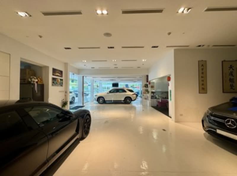 Leng Kee Showroom, , 6,223 sqft, Light Industrial (B1) For Sale, by CBRE PTE. LTD., 500110402 - Interior - CommercialGuru.com.sg