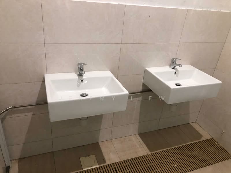 ⭐ Rare Foch Road FNB Space for Rent⭐, , 1,470 sqft, Shop / Shophouse For Rent, by Jeremy Liew, 500110404 - Bathroom - CommercialGuru.com.sg
