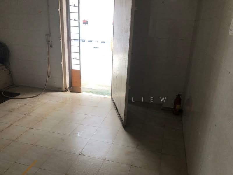 ⭐ Rare Foch Road FNB Space for Rent⭐, , 1,470 sqft, Shop / Shophouse For Rent, by Jeremy Liew, 500110404 - Entrance - CommercialGuru.com.sg