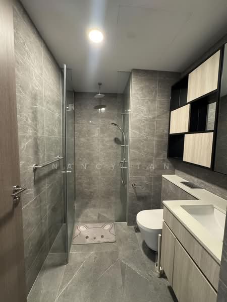 Kent Ridge Hill Residences, 52 South Buona Vista Road, 2 Bedrooms, 646 sqft, Condominium For Rent, by Nancy Tan, 500110406 - Bathroom - PropertyGuru.com.sg