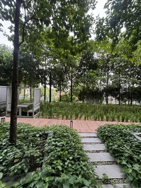 Kent Ridge Hill Residences, 52 South Buona Vista Road, 2 Bedrooms, 646 sqft, Condominium For Rent, by Nancy Tan, 500110406 - Garden - PropertyGuru.com.sg