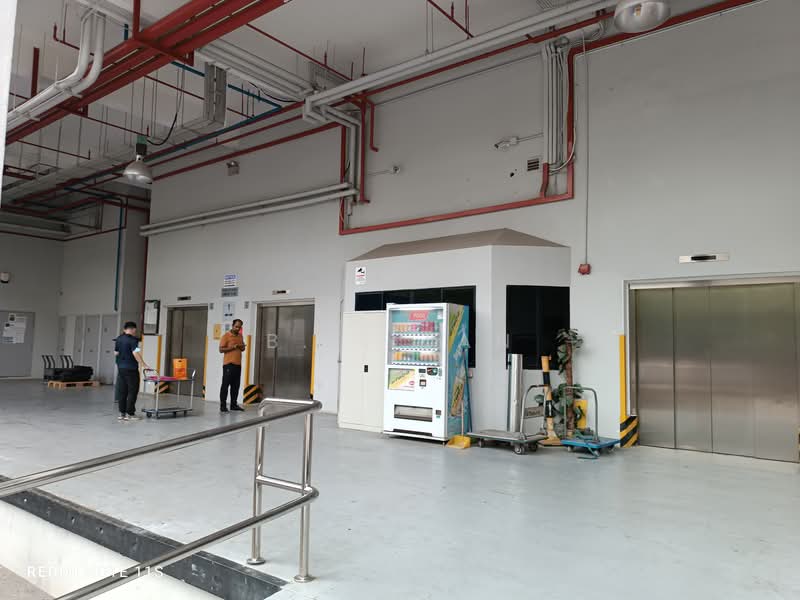 Henderson Building, 221 Henderson Road, 1,851 sqft, Light Industrial (B1) For Sale, by B.L. Tan, 500110415 - CommercialGuru.com.sg