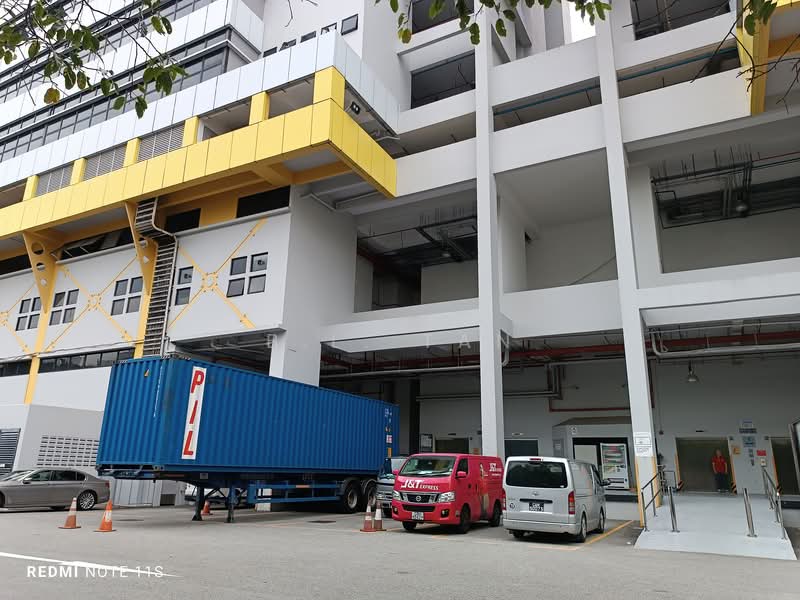 Henderson Building, 221 Henderson Road, 1,851 sqft, Light Industrial (B1) For Sale, by B.L. Tan, 500110415 - CommercialGuru.com.sg