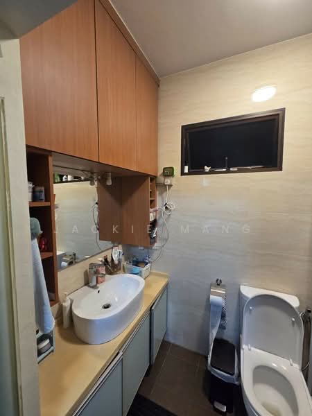 Rosyth Road, Rosyth Road, 5 Bedrooms, 2,800 sqft, Terraced House For Sale, by Jackie Mang, 500110429 - Bathroom - PropertyGuru.com.sg